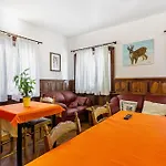 Trieste - Lorenzago בית הארחה