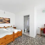 Casa de hóspedes Trieste - Lorenzago 3*