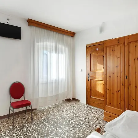Trieste - Lorenzago Guest house