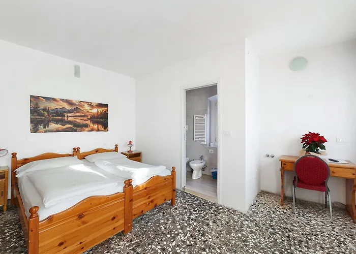 Casa de hóspedes Trieste - Lorenzago 3*