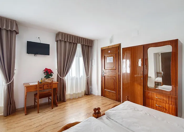 Trieste - Lorenzago Πανσιόν Lorenzago Di Cadore